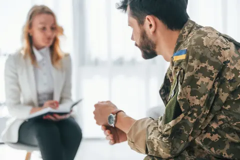 Як підтримати ветерана після повернення: поради психолога