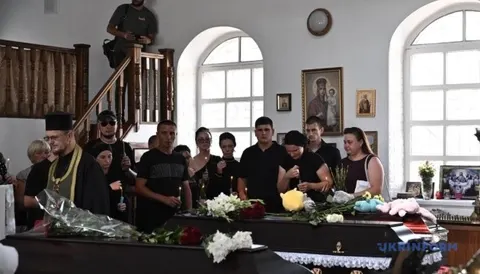Як підтримати родину, що втратила близьких: історія Воронових