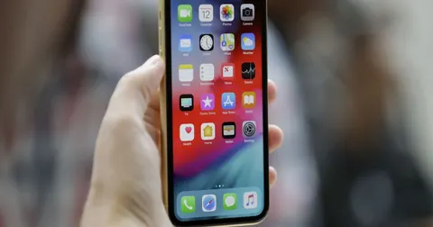 «Безкоштовний» iPhone за 540 тисяч: як не потрапити в пастку розіграшів в Instag