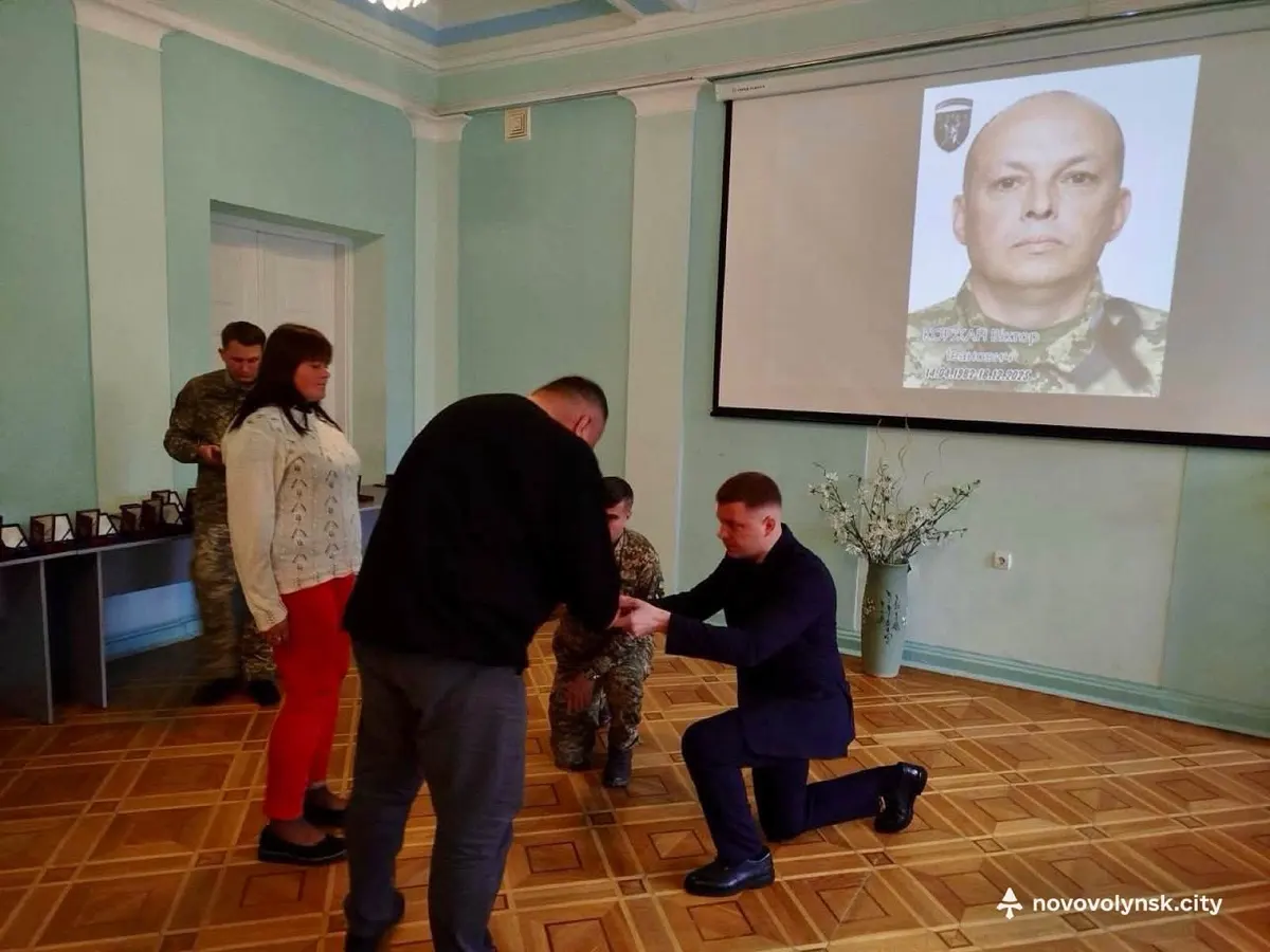 У Луцьку родинам полеглих Героїв із Волині вручили посмертні нагороди