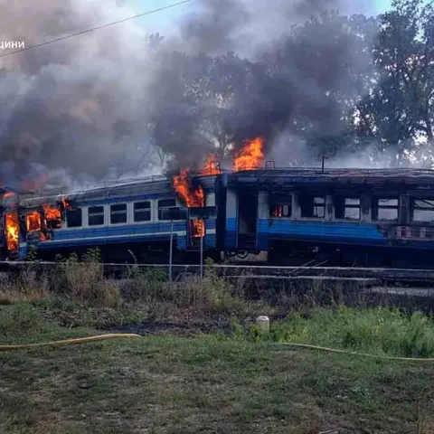 Атака на потяг на Сумщині: ще двоє жінок померли в лікарні