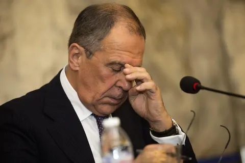 Громадянство ОАЕ в родині Лаврова: що варто знати