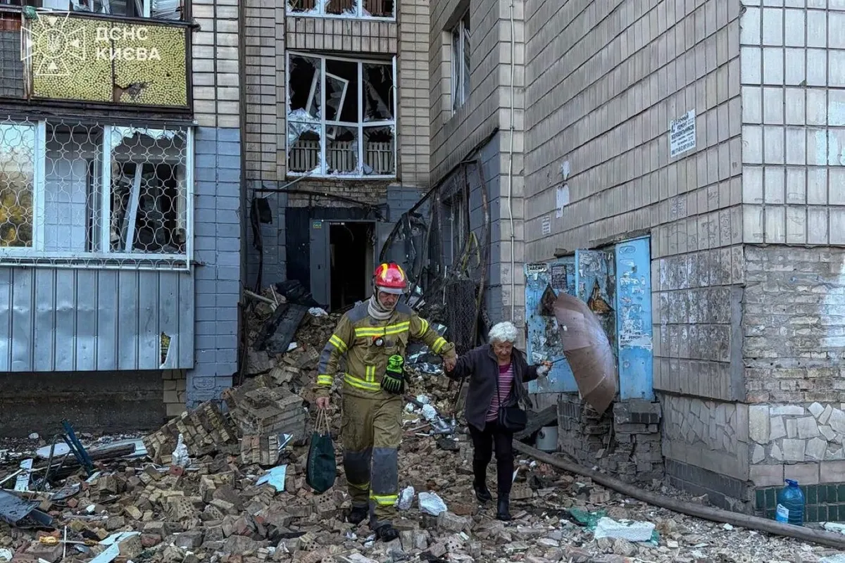 Як впоратися зі знеструмленням після атаки на Київ: практичні поради