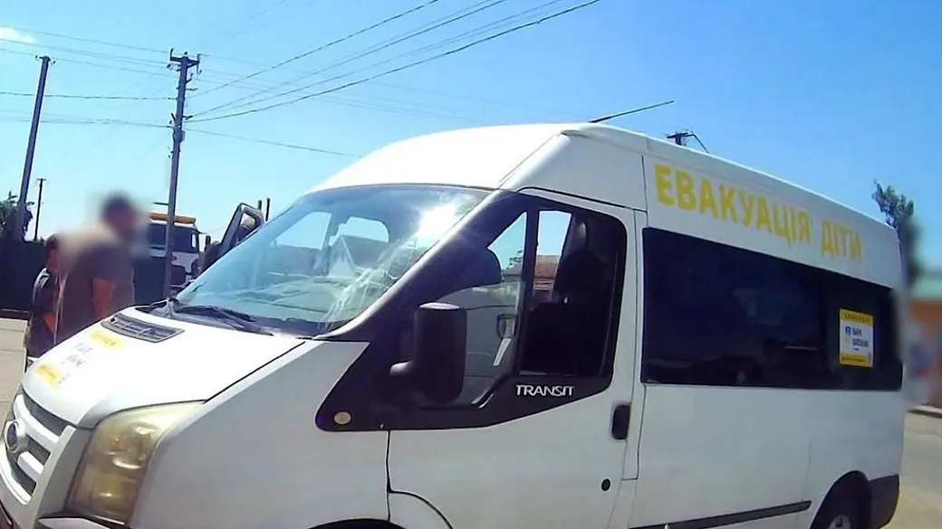 Евакуація з Нікополя та Марганця: куди звертатися по допомогу