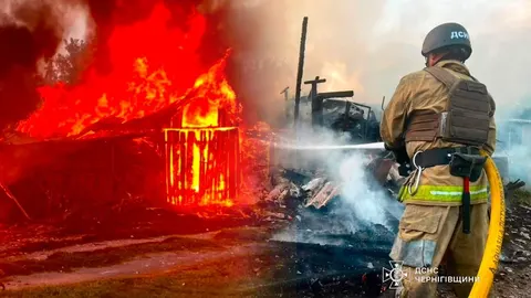 Атака БПЛА на Чернігівщині: жінка отримала стрес, згоріли техніка та корми
