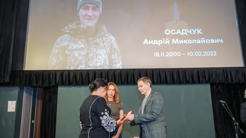 Відзнака «Мати Героя / Героїні»: у Вінниці вшанували 30 матерів полеглих захисників