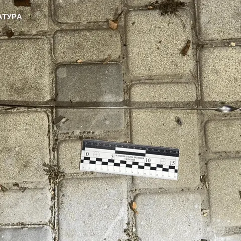 Сварка завершилася трагедією: жінка вдарила знайомого шампуром