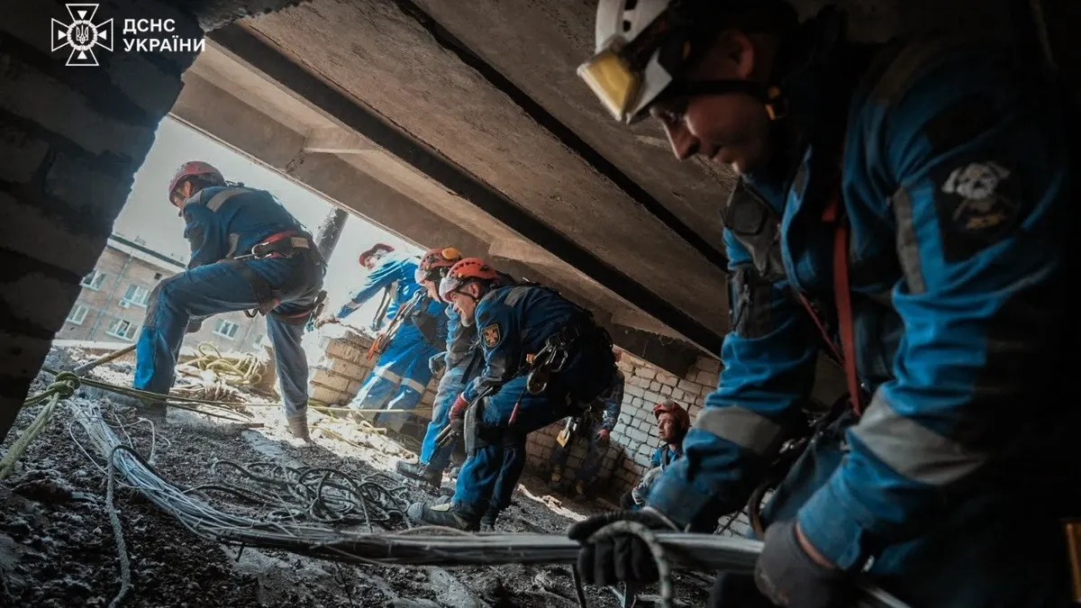 Як діяти під час обстрілу: поради для львів'янок після трагедії