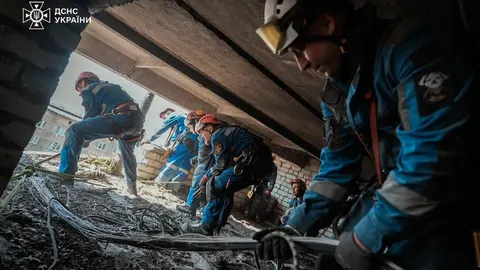 Як діяти під час обстрілу: поради для львів'янок після трагедії