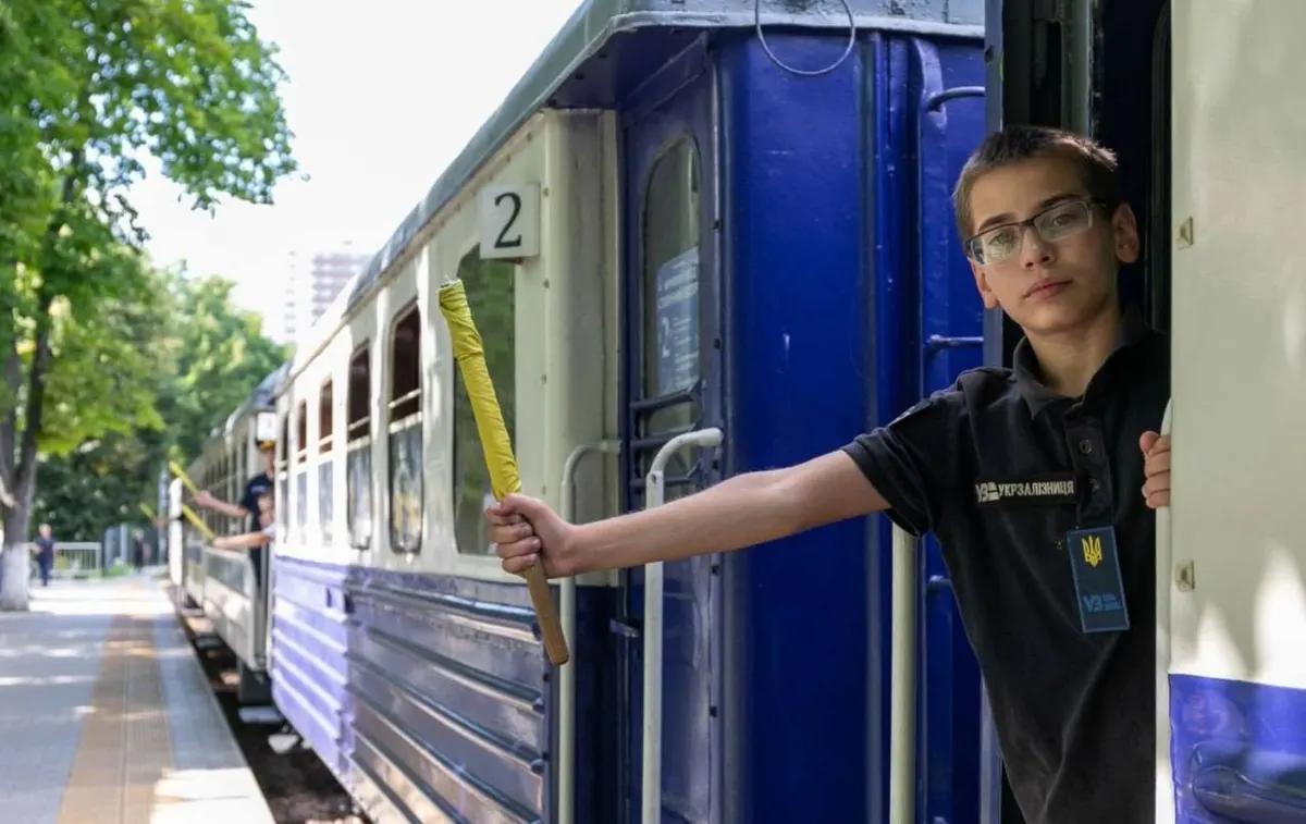 Сімейна поїздка на Дитячій залізниці: маршрути та поради