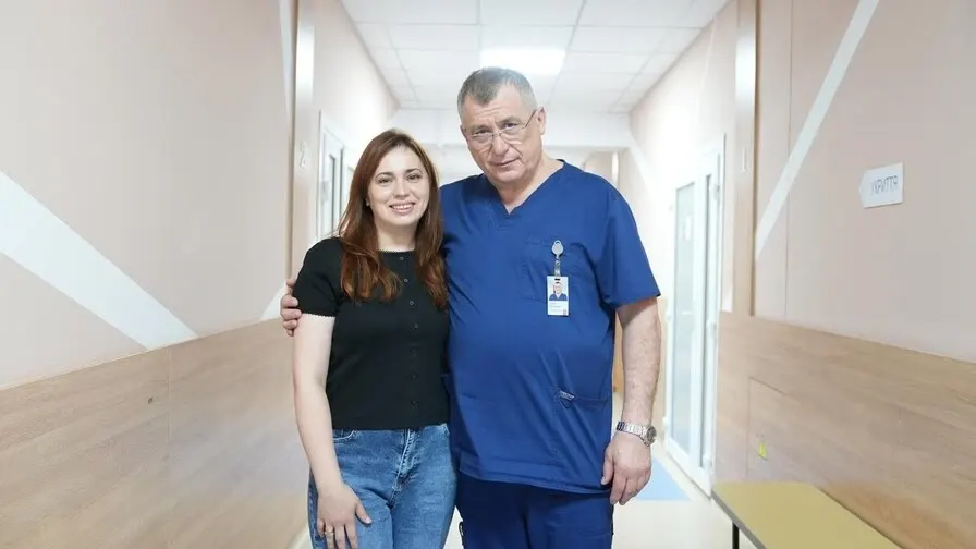 Рідкісна патологія щелепи: як львівські хірурги врятували жінку від трирічного болю