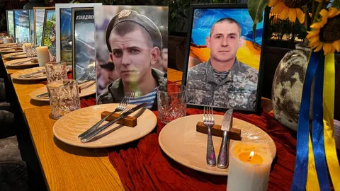 Стіл пам'яті в Черкасах: як родини вшановують загиблих захисників