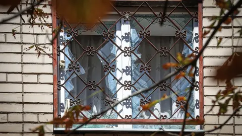 Атака дрона в середмісті Херсона: що відомо про стан постраждалої