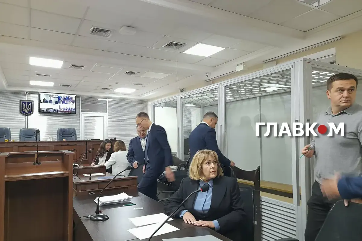 Справа Крупи: суд почався, але захист просить перенести засідання