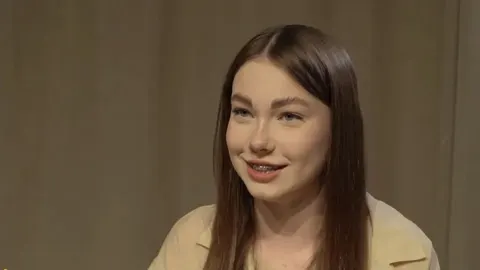 Історія 15-річної Калини з Коростеня, яка закрила племінницю від уламків, увійшл