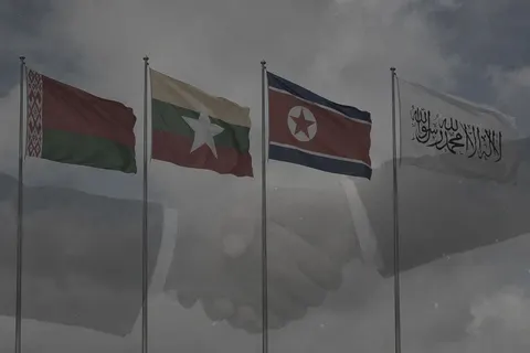 Чому Білорусь обирає дружбу з диктатурами і що це означає
